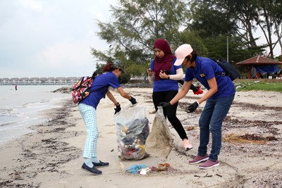 International Coastal Clean-up
